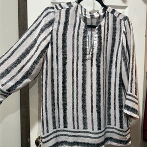 Violet & Claire Black and White Vertical Stripe Tunic